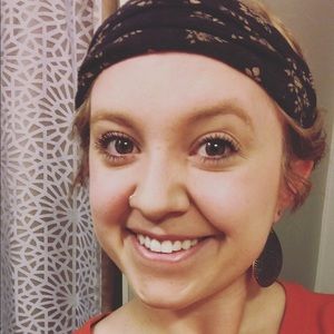 Meet your Posher, Monica